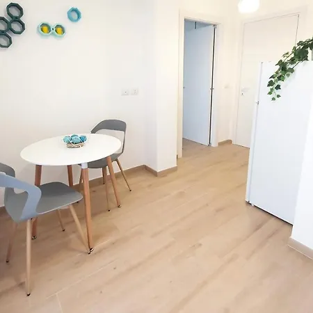 Blue Sky Rooftop - Policlinico Apartamento