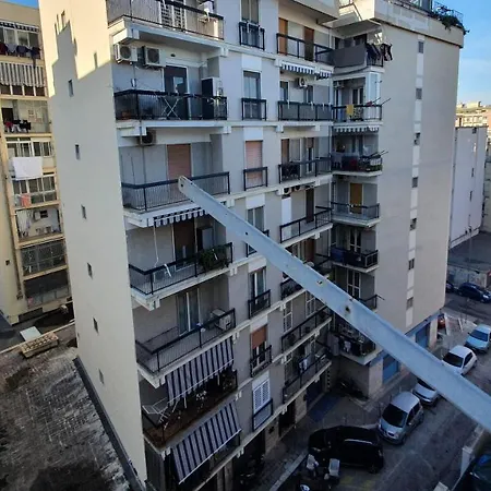 Blue Sky Rooftop - Policlinico Apartamento