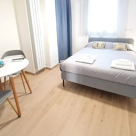 Blue Sky Rooftop - Policlinico