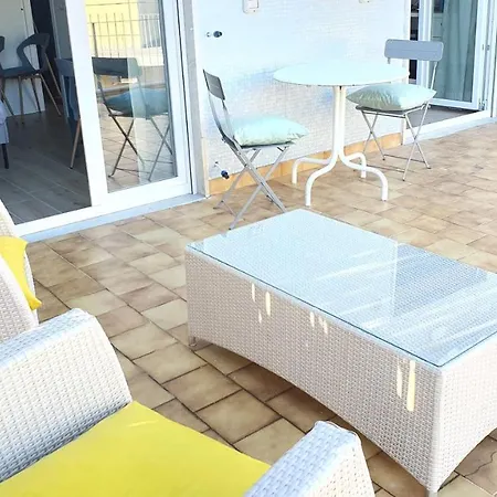 Blue Sky Rooftop - Policlinico *