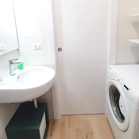 Blue Sky Rooftop - Policlinico アパート *