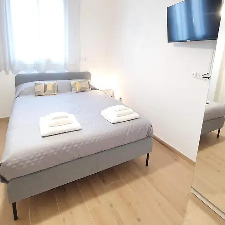 Blue Sky Rooftop - Policlinico Apartamento *